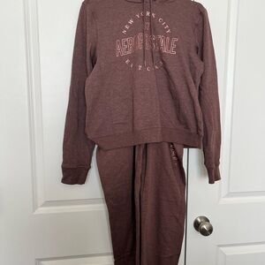 Aeropostale Brown Graphic Hoodie & Joggers